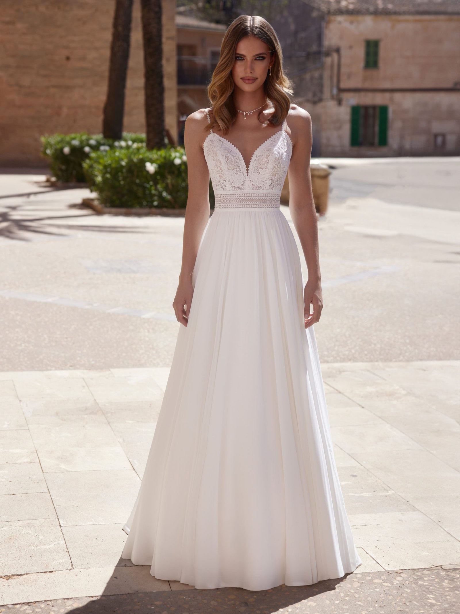 Bianco-Evento-bridal-dress-Aria-(1)