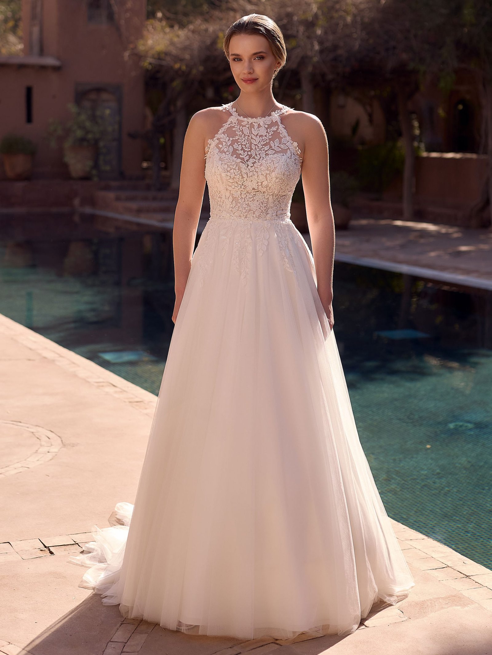 Floria bruidsjurk - Bianco-Evento-bridal-dress-Floria-(1)