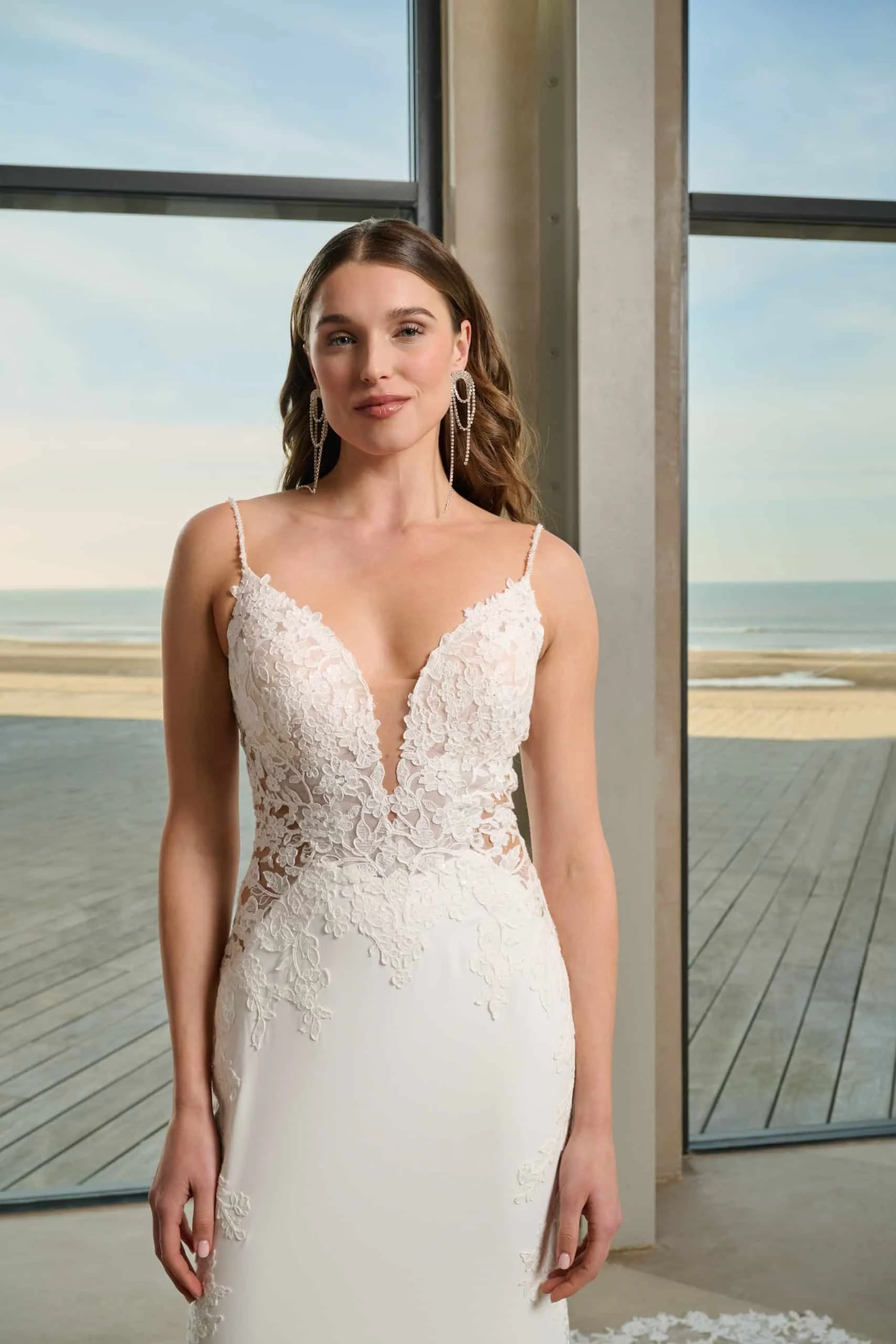 Azuree Bridal Fawn – detail van het lijfje en de halslijn